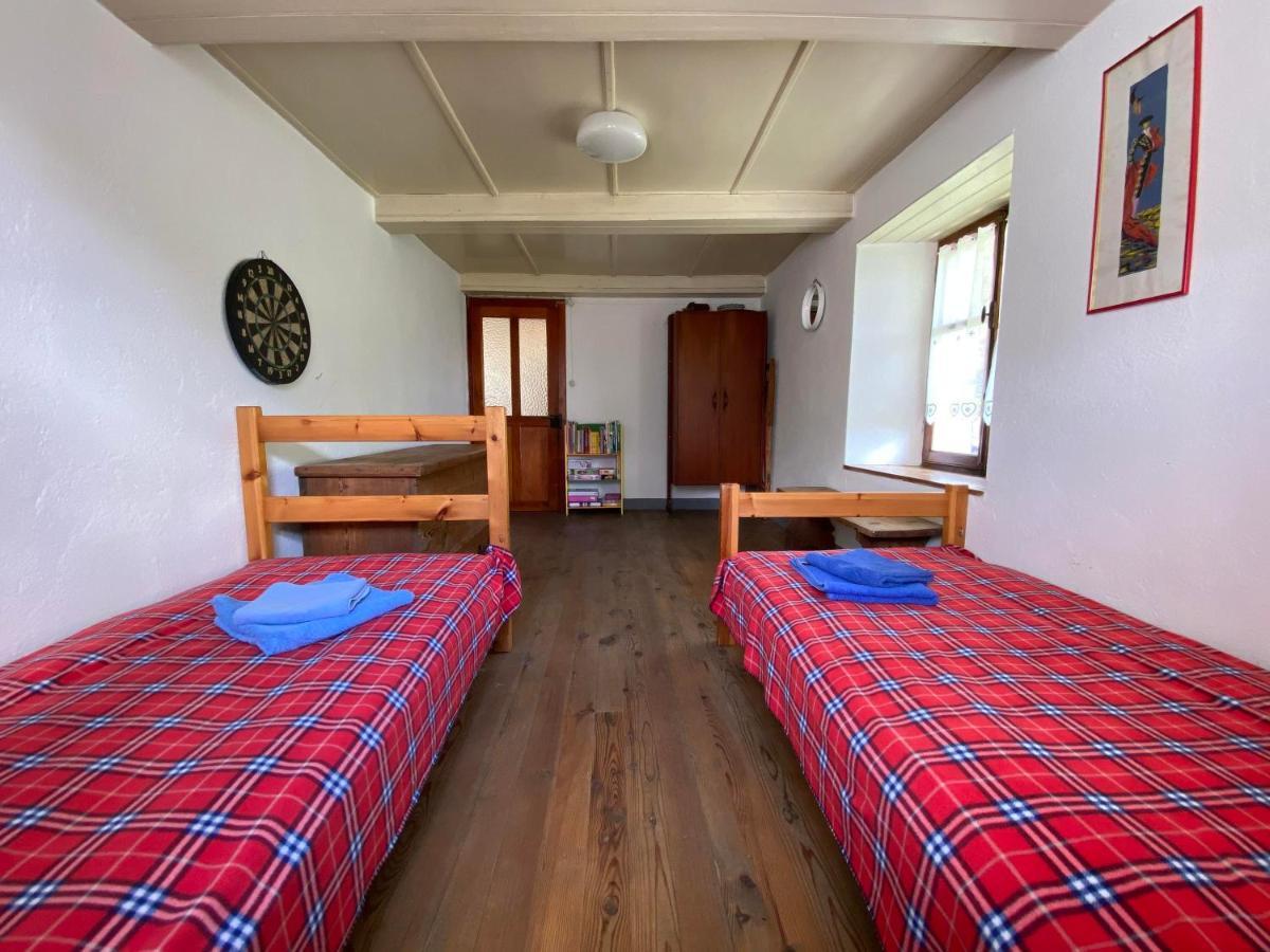La Casa Di Sissy Apartment Trasquera Екстериор снимка